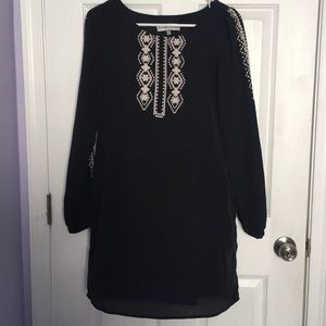 Size M long sleeve black dress w white details